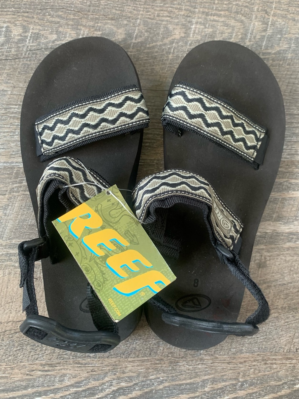 Reef Unisex  Sandals with  Black, Taupe and Cream Zigzag Straps